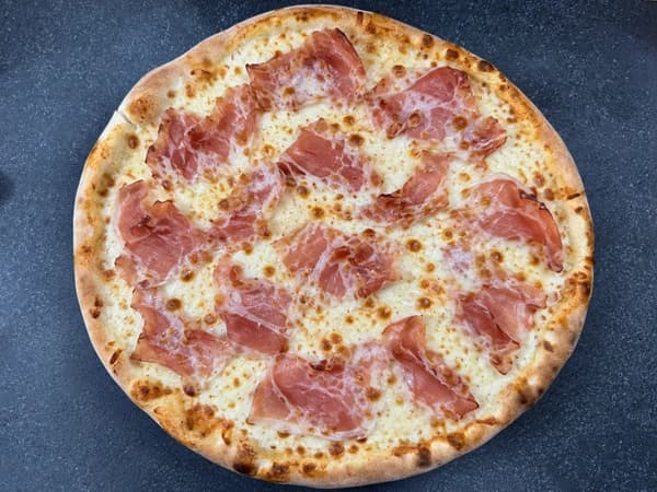 2. Pizza Nonno