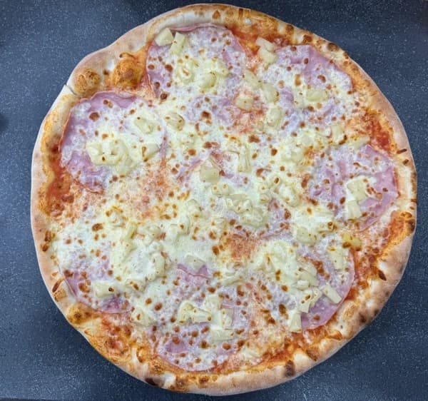 8. Pizza Hawai