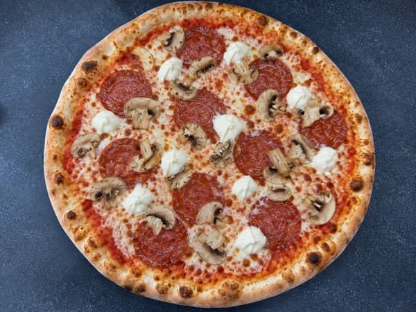 26. Pizza La Piazza